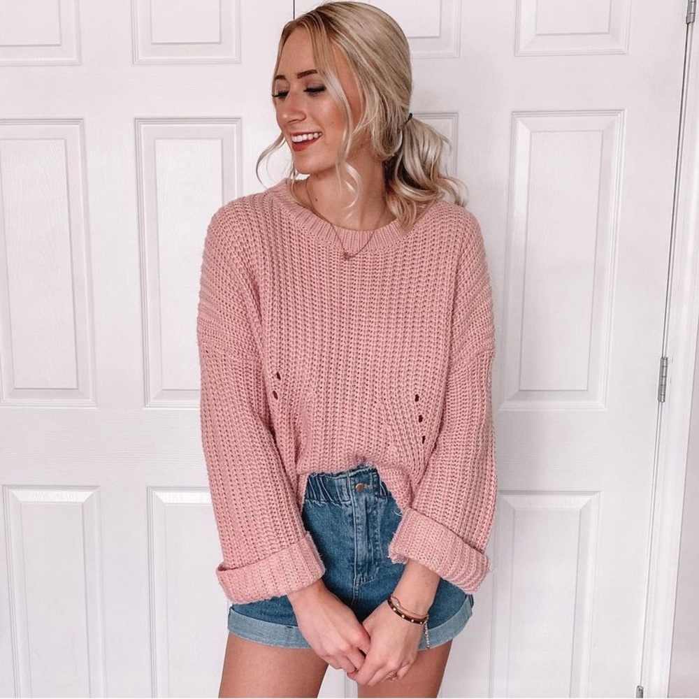 Knit cozy pink sweater
